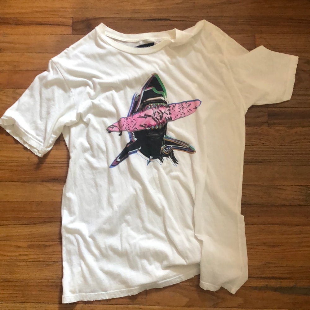 BAJA EAST SHARK TEE